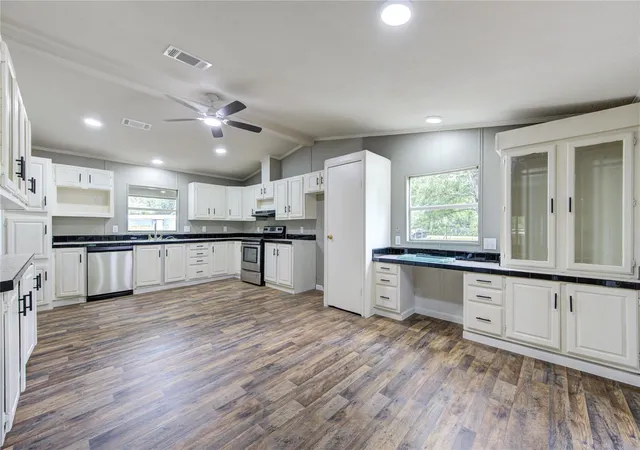 4th image of 30226 Davis St, Magnolia, TX 77355 | MLS# 77620999