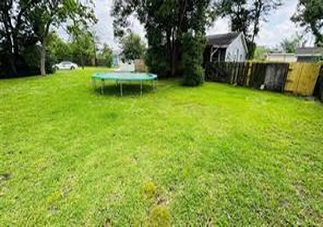 Homes for sale in Baytown, TX | 305 E Defee Ave, Baytown, TX 77520 | MLS# 13298362