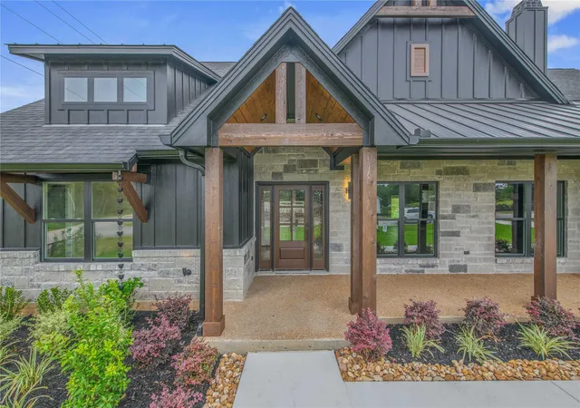 3rd image of 5403 Woodland Park Dr, College Station, TX 77845 | MLS# 14840086