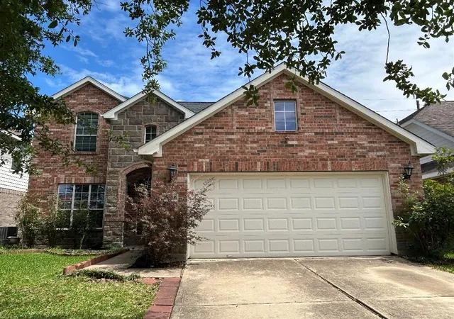 Photo 1 of Single family home for sale at 6815 Great Oaks Shadow Dr, Houston, TX 77083 | MLS# 91932739 | Listing updated on 2026-08-12