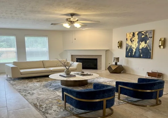 Photo 3 of Single family home for sale at 6815 Great Oaks Shadow Dr, Houston, TX 77083 | MLS# 91932739 | Listing updated on 2026-08-12
