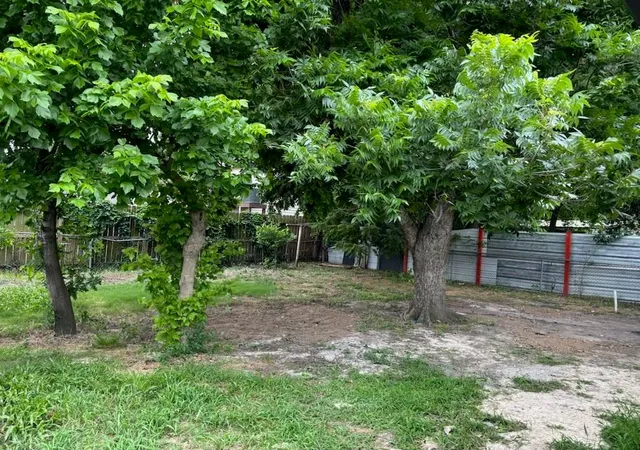 16th image of 216 Burress St, Houston, TX 77022 | MLS# 15387647