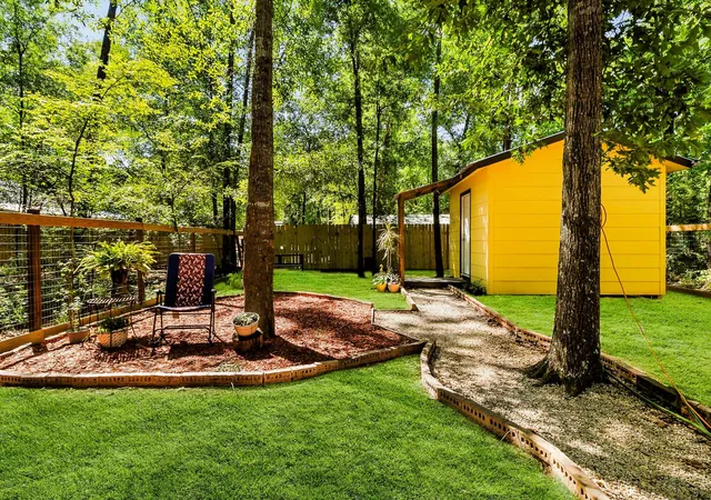 2nd image of 709 Alta Vista Dr, Livingston, TX 77351 | MLS# 89095270
