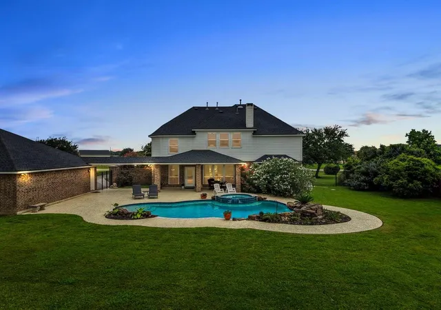 Single family home for sale at 3870 Summer Manor Dr, League City, TX 77573 | MLS# 85458491