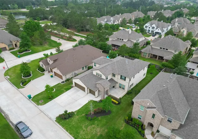 Homes for sale in The Woodlands, TX | 58 Canopy Green, The Woodlands, TX 77375 | MLS# 53841413