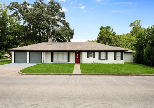 1st image of 509 N Winfree St, Dayton, TX 77535 | MLS# 97076297
