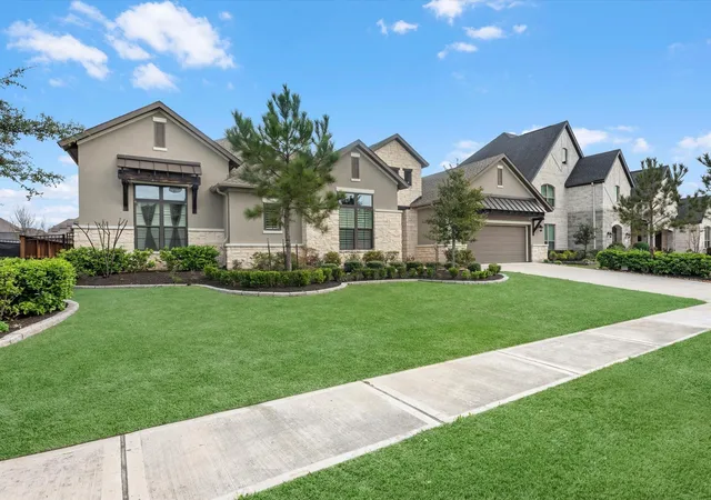Photo 2 of Sale Pending at 26806 Holmans Rd, Magnolia, TX 77354 | MLS# 10901337 | Listing updated on 2026-09-04