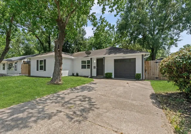 Photo 3 of Single family home for sale at 5146 Kelso St, Houston, TX 77021 | MLS# 20432936 | Listing updated on 2026-09-12