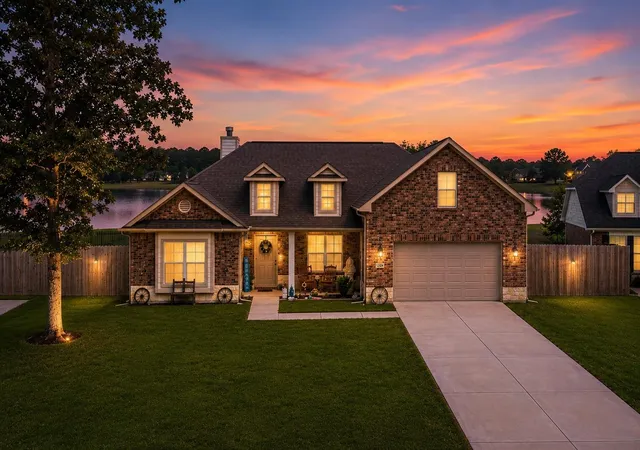 Photo 1 of Single family home for sale at 12324 N Chestnut Hills Dr, Conroe, TX 77303 | MLS# 92895370 | Listing updated on 2026-07-15