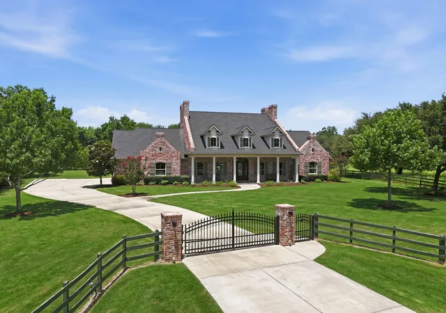 1st image of 32102 Rolling Woods Trl, Fulshear, TX 77441 | MLS# 51395538