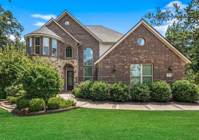 Photo 2 of Single family home for sale at 5 Copper Cvs, Conroe, TX 77304 | MLS# 27704767 | Listing updated on 2026-09-05