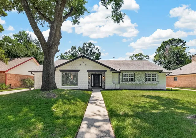 3rd image of 9519 Moorberry Ln, Houston, TX 77080 | MLS# 80222034