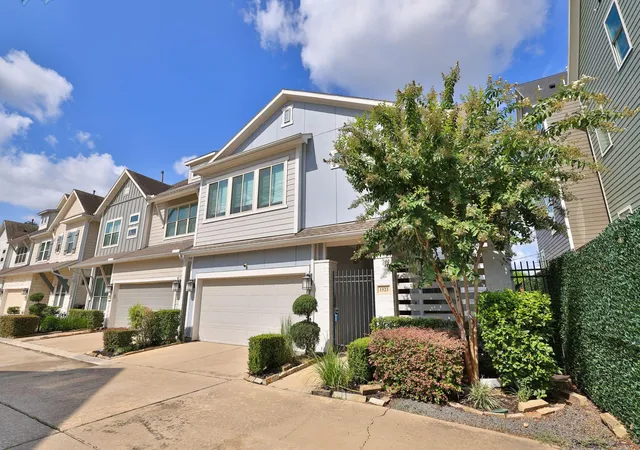 3rd image of 1523 Aldana Pl, Houston, TX 77055 | MLS# 78758465