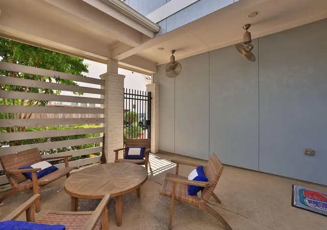 5th image of 1523 Aldana Pl, Houston, TX 77055 | MLS# 78758465