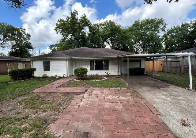 1st image of 210 Baker Dr, Tomball, TX 77375 | MLS# 17033116
