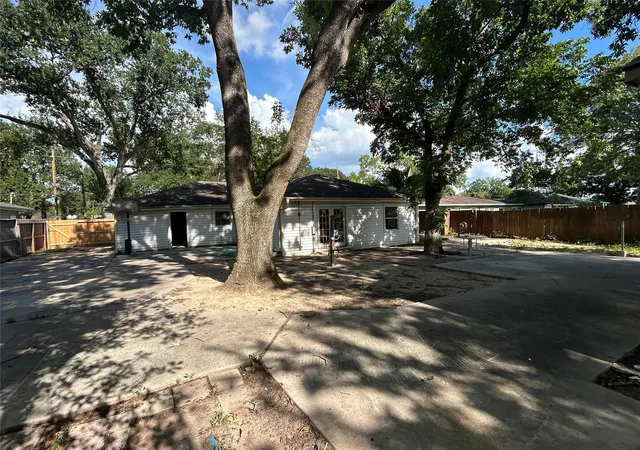 30th image of 210 Baker Dr, Tomball, TX 77375 | MLS# 17033116