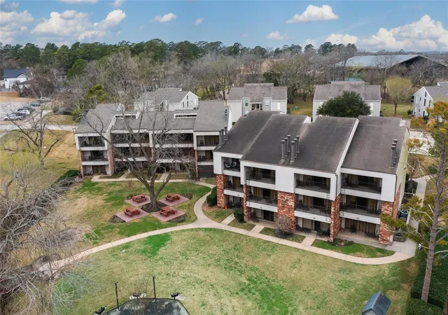 Multi family home for sale at 1000 April Sound Blvd, Montgomery, TX 77356 | MLS# 81582018 | Listing updated on 2026-03-12