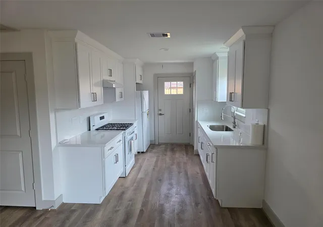 5th image of 9827 Pelsey St, Houston, TX 77029 | MLS# 76407832