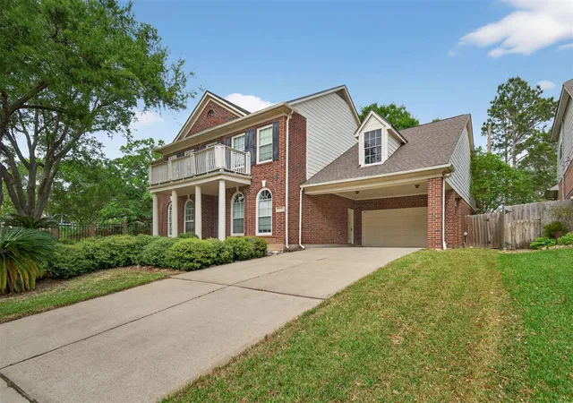 Photo 3 of Single family home for sale at 4319 Oak Forest Dr, Missouri City, TX 77459 | MLS# 35458361 | Listing updated on 2026-08-26
