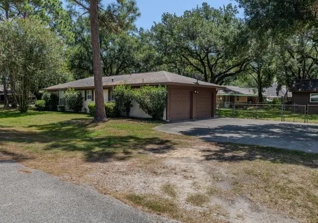 Photo 3 of Single family home for sale at 1700 Mustang Ave, Bay City, TX 77414 | MLS# 70378775 | Listing updated on 2026-09-19