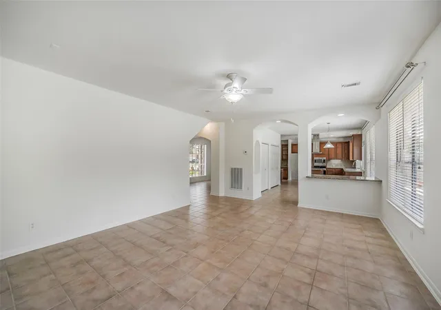 4th image of 2723 Sterling Fields Dr, Pearland, TX 77584 | MLS# 85134168