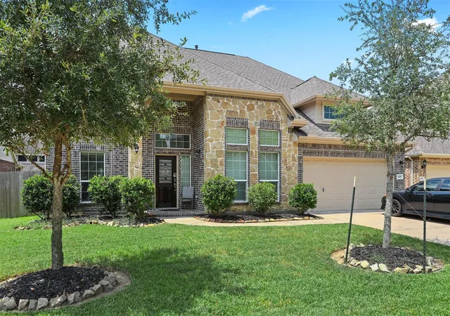 2nd image of 4318 Parkview Terrace Ln, Dickinson, TX 77539 | MLS# 74886467