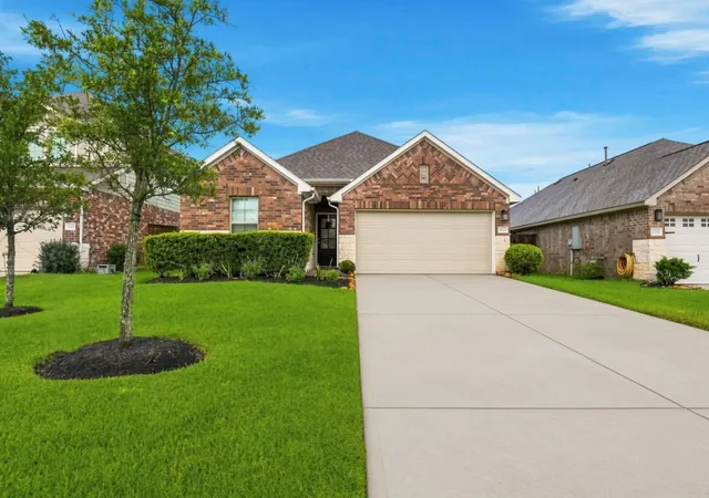 2nd image of 2634 Westward Hill Dr, Fresno, TX 77545 | MLS# 22610673