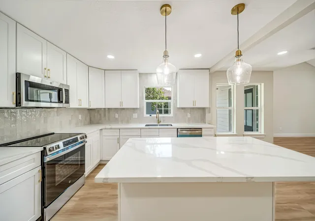 1st image of 717 Clayton St, Tomball, TX 77375 | MLS# 77468121