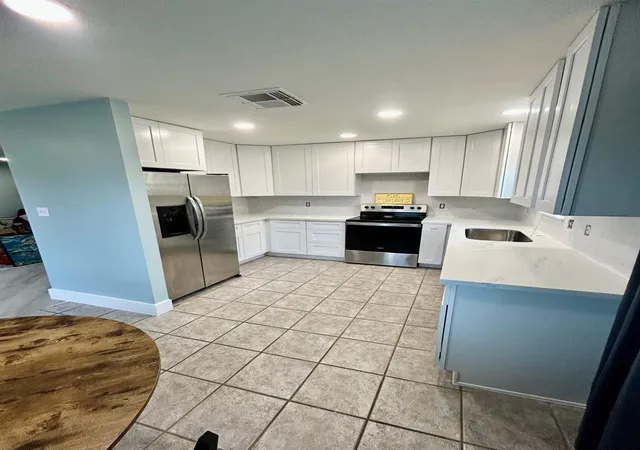 Homes for sale in Jamaica Beach, TX | 16704 Curlew Rd, Jamaica Beach, TX 77554 | MLS# 76950009