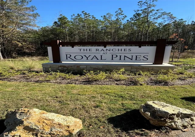 2nd image of 511 Queen Anne Way, Huntsville, TX 77320 | MLS# 31110454