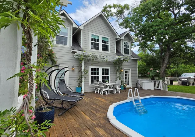 Photo 3 of Sale Pending at 510 Shore Acres Blvd, La Porte, TX 77571 | MLS# 37499119 | Listing updated on 2026-09-19