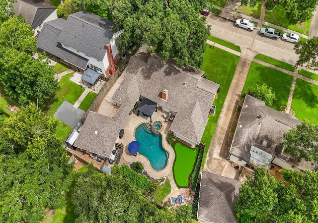 1st image of 330 Bayou View Dr, Seabrook, TX 77586 | MLS# 30848386