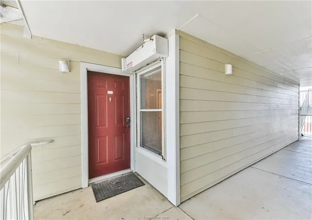 image of 529 Southwest Parkway Parkway #203, College Station, TX 77840 | MLS# 7053366