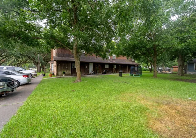 2nd image of 2308 Avenue L, Bay City, TX 77414 | MLS# 10784049