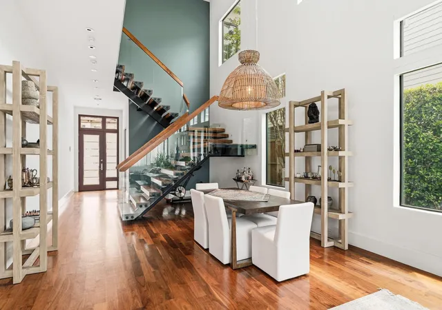 Photo 4 of Single family home for sale at 1614 Driscoll St, Houston, TX 77019 | MLS# 75260756 | Listing updated on 2026-09-15