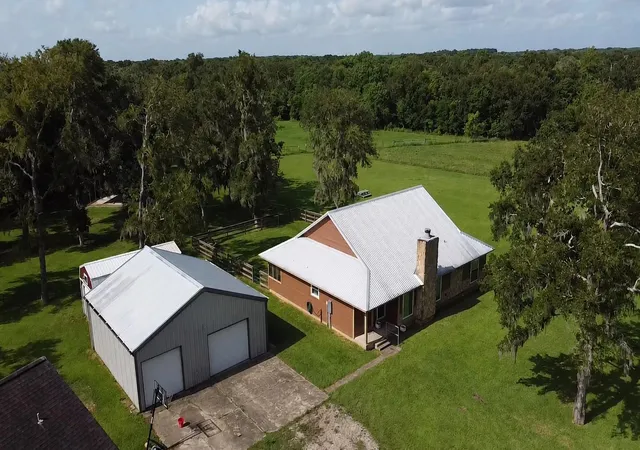 1st image of 3063 County Road 580, West Columbia, TX 77486 | MLS# 57257725