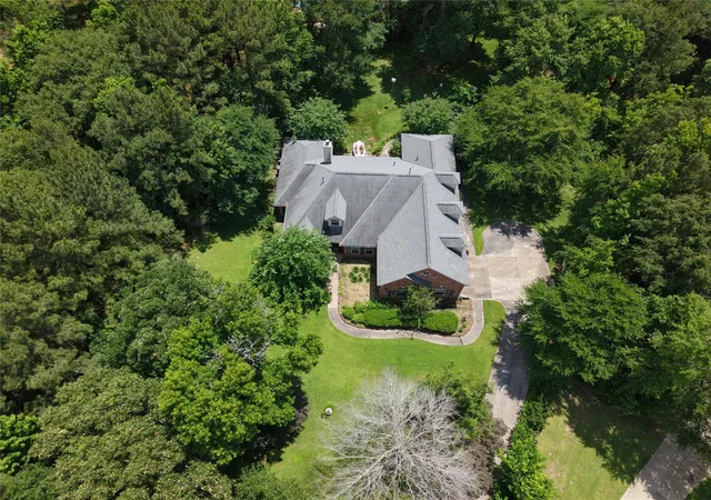 Photo 2 of Single family home for sale at 8556 Prince William Ct, Montgomery, TX 77316 | MLS# 38193781 | Listing updated on 2026-06-30