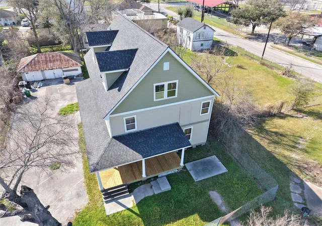 Photo 1 of Multi family home for sale at 3808 Dover St, Houston, TX 77087 | MLS# 5981108 | Listing updated on 2026-08-01
