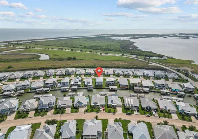 4th image of 5205 Brigantine Cay Ct, Texas City, TX 77590 | MLS# 73792771