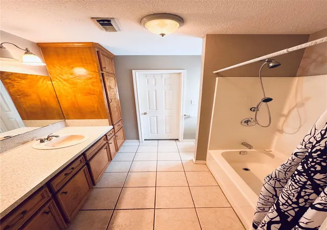 Photo 3 of Single family home for sale at 10991 Gilmore Rd, Cleveland, TX 77328 | MLS# 33481511 | Listing updated on 2026-08-25