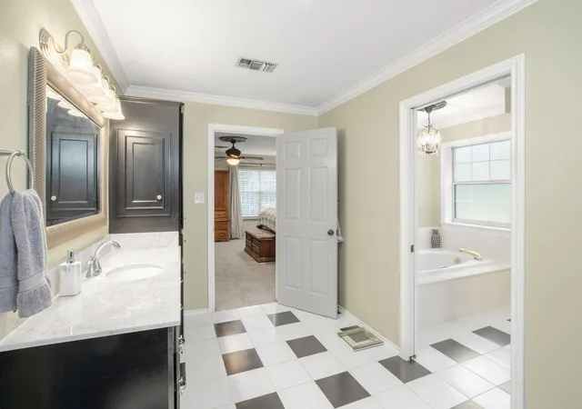 Homes for sale in Brenham, TX | 3905 N Briarwood Dr, Brenham, TX 77833 | MLS# 19456488
