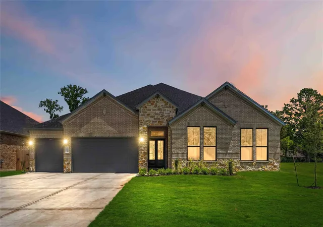 Photo 1 of Single family home for sale at 2505 Barton Creek Trail Dr, Friendswood, TX 77546 | MLS# 67616272 | Listing updated on 2026-09-20