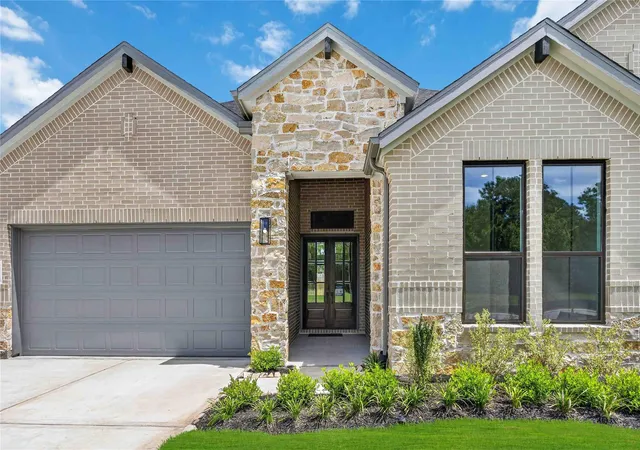 Photo 3 of Single family home for sale at 2505 Barton Creek Trail Dr, Friendswood, TX 77546 | MLS# 67616272 | Listing updated on 2026-09-20