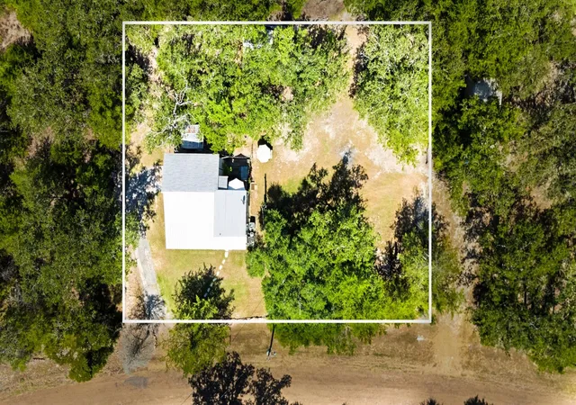 Photo 4 of Single family home for sale at 333 Woodvine Ln, Somerville, TX 77879 | MLS# 64530034 | Listing updated on 2026-08-28