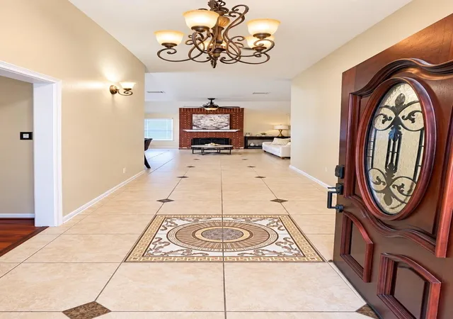 Photo 2 of Single family home for sale at 1619 Bonnie Lea Ln, Fresno, TX 77545 | MLS# 80894059 | Listing updated on 2026-09-28