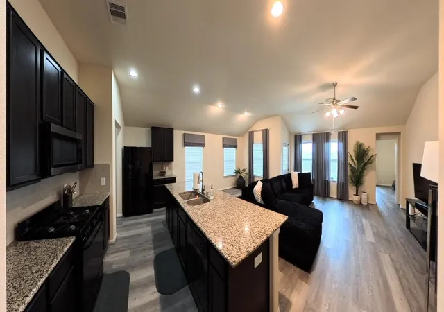 Homes for sale in Tomball, TX | 10619 Dawn Pine Forest Trl, Tomball, TX 77375 | MLS# 51465587