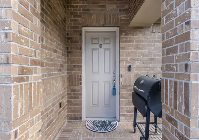 5th image of 31702 Ironwood Dr, Waller, TX 77484 | MLS# 69137612