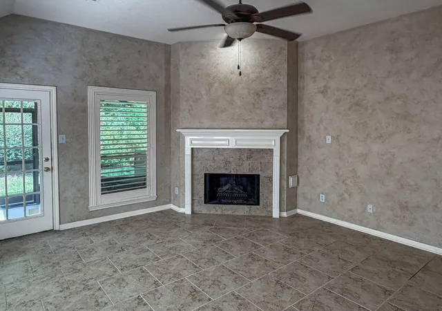 Photo 4 of Single family home for sale at 8523 Metrodale Dr, Houston, TX 77040 | MLS# 45674757 | Listing updated on 2026-08-23