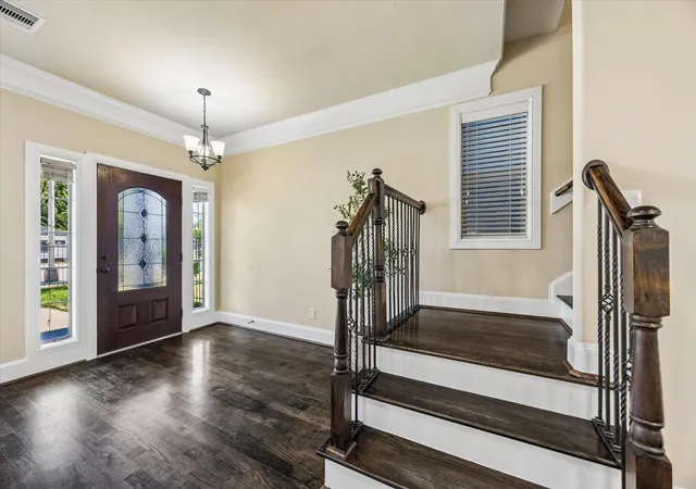 Photo 3 of Single family home for sale at 741 W 20Th St, Houston, TX 77008 | MLS# 48547174 | Listing updated on 2026-09-19