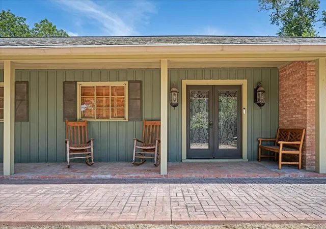 Photo 3 of Single family home for sale at 221 E 9Th St, Flatonia, TX 78941 | MLS# 91750361 | Listing updated on 2026-08-25